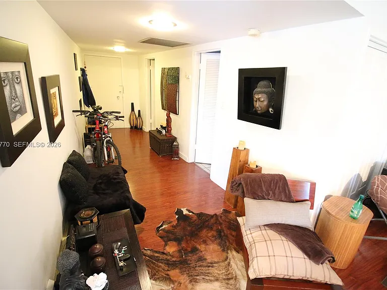 900 Bay Dr #215 — Photo 6