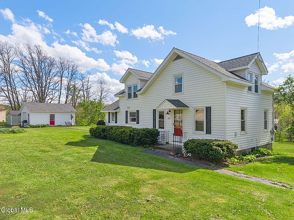 2nd image of 607 Youngs Corners Road