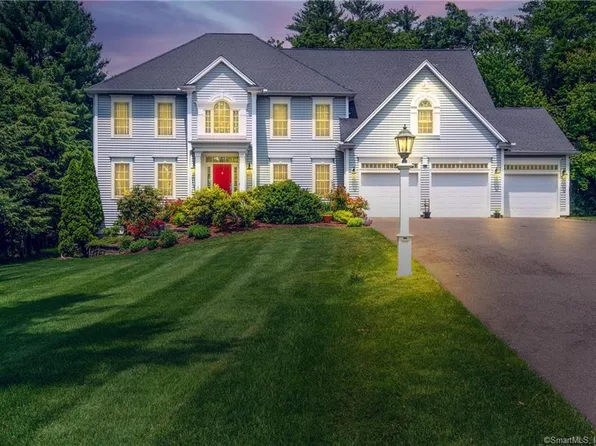 29 Hampton Court, Glastonbury, CT 06073