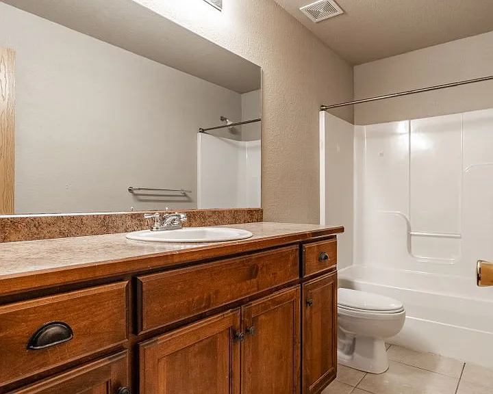 2933 W Scottswood Pl — Photo 16