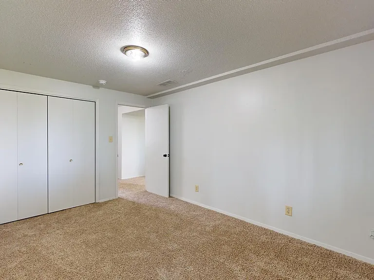 607 Meadow Pl — Photo 16