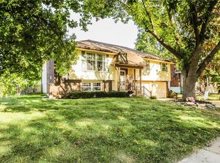 16301 Spring Valley Rd, Belton, MO 64012