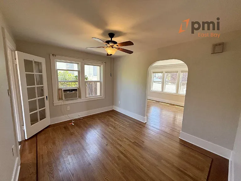 1435 Cedar St — Photo 8