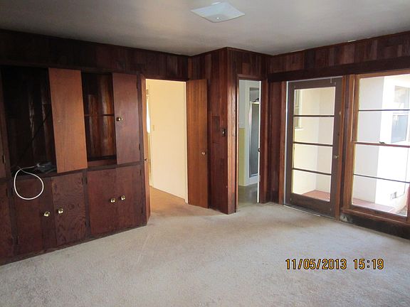 5th image of 231 W Park Ave