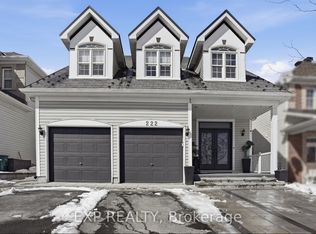 222 Deercroft Ave, Ottawa, ON K2J 5K1