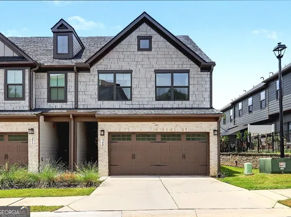 240 Somerset St, Fayetteville, GA 30214