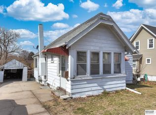 2222 S 42nd St, Omaha, NE 68105