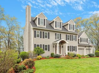 93 Towne Hill Rd, Haverhill, MA 01835