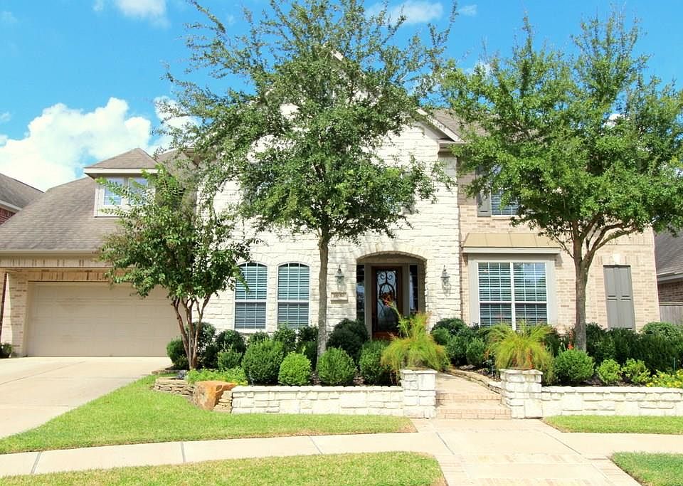 1st image of 18806 Banyan Cove Ln