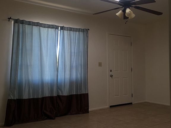 5th image of 434 E McMillan Dr