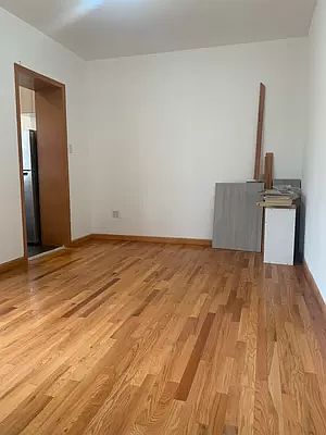 2nd image of 530 E 13th St #32