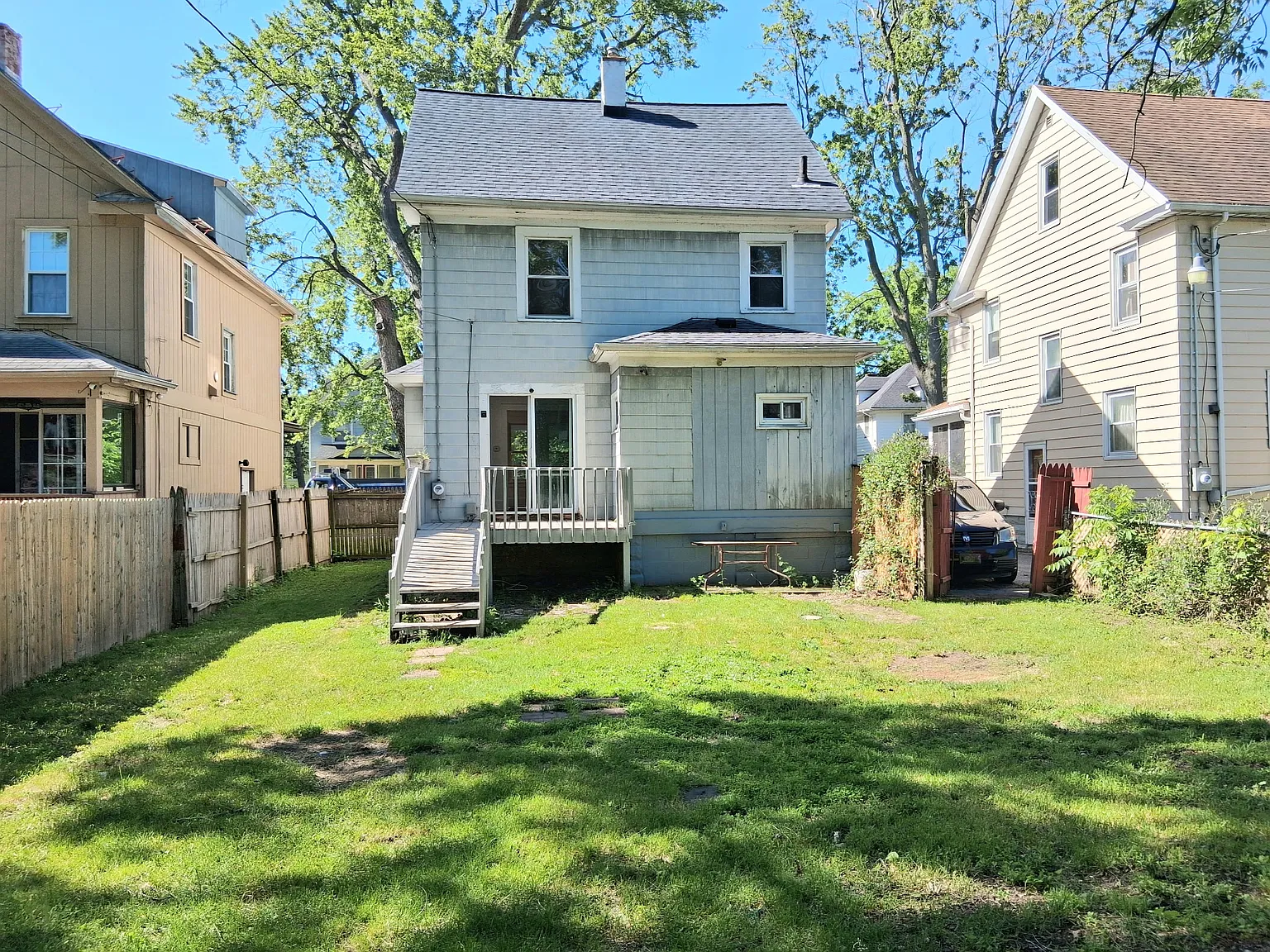 3 bed, 1116 sqft, $1,650 — Photo 2