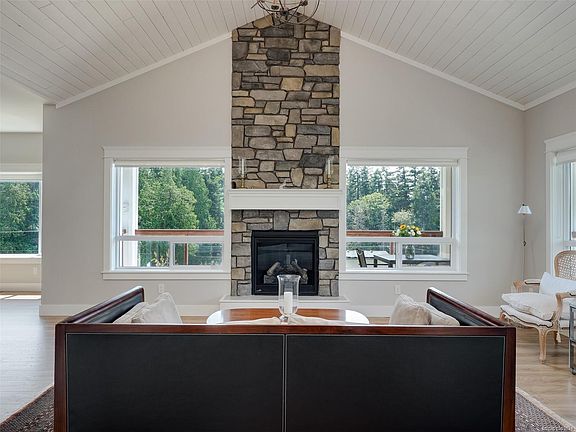 4th image of 2125 Erinan Blvd