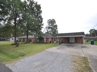 2316 Acadienne St, Sulphur, LA 70663