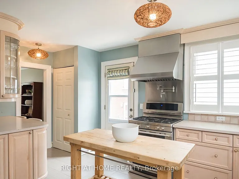 124 Lydia Ave — Photo 10