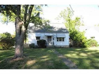 3025 Dresden St photo 1