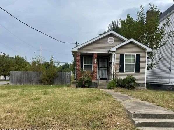 2831 W Chestnut St, Louisville, KY 40211