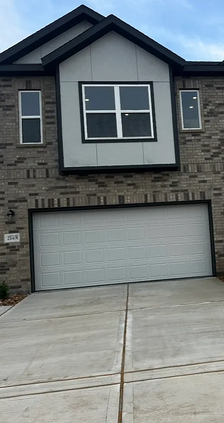 2148 Salinas Dr — Photo 1