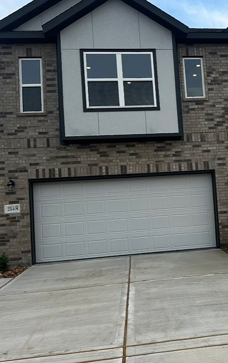 1st image of 2148 Salinas Dr