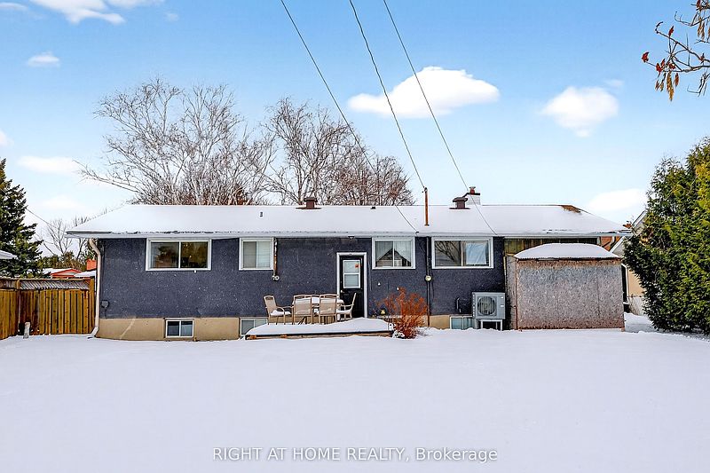 Ottawa House for rent - 4 Bedrooms — photo 33