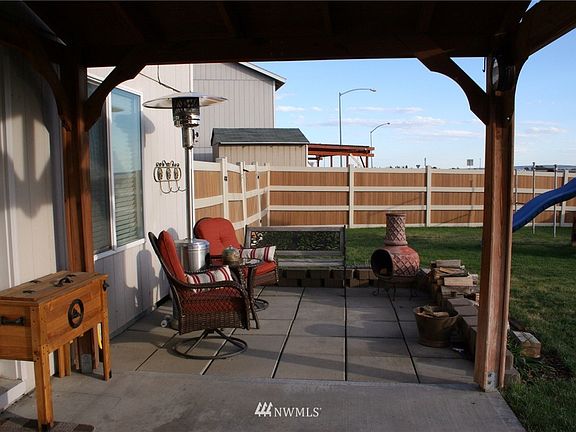 4th image of 2104 S Dilley Court