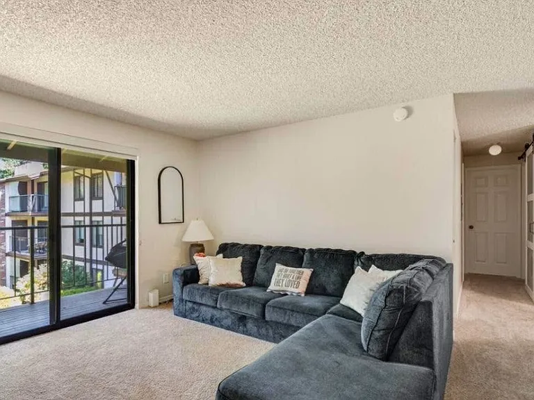 4601 Grandview Dr W #R310 — Photo 3
