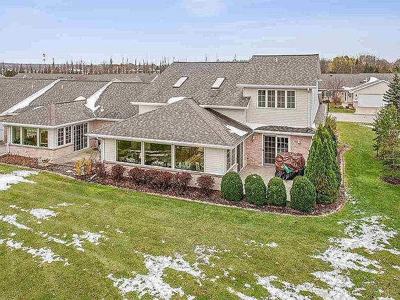 2nd image of 1560 River Pines Dr