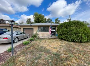 1063 9th St SW, Huron, SD 57350