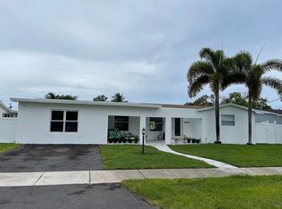 2341 NE 193rd St, Miami, FL 33180