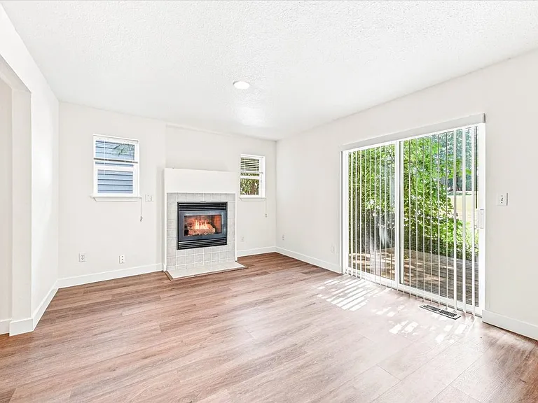 3978 SW Pinewood Way #3978 — Photo 2