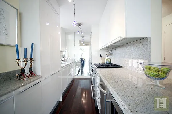 Rented by Halstead Real Estate | media 2