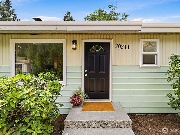 2nd image of 20211 24th Avenue NE