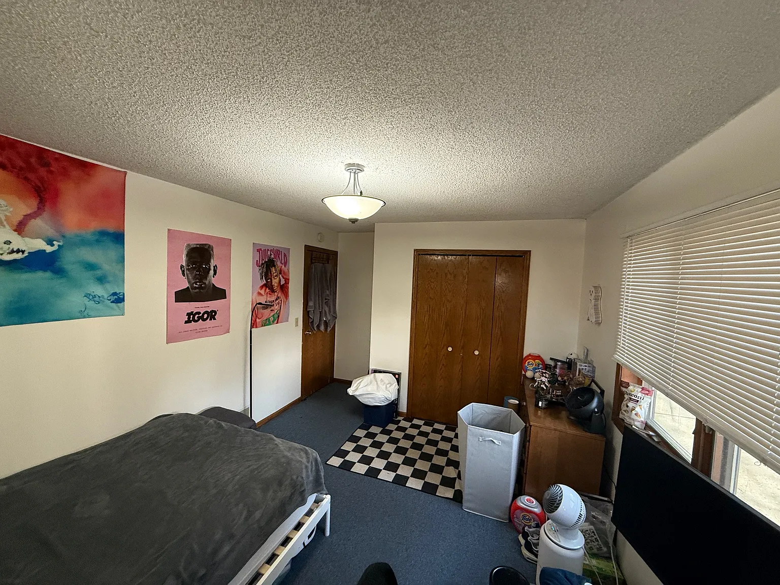 611 6th St SE — Photo 3
