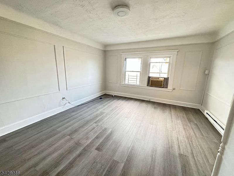 1st image of 854 S 15th St APT 3