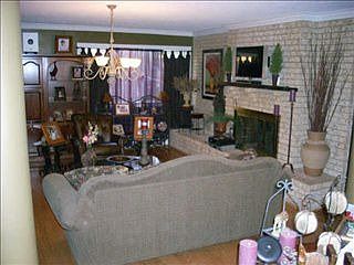 2nd image of 3208 Santiago Dr