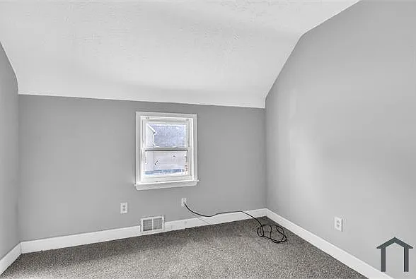 9418 Easton Ave — Photo 13