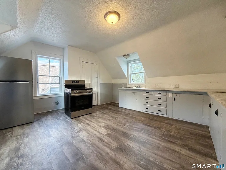 21-23 George St #2 — Photo 15