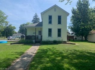 305 S Leavitt Rd, Leavittsburg, OH 44430