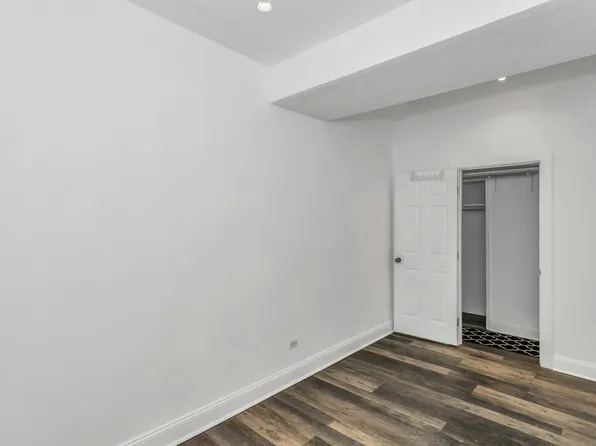 67-25 Clyde Street image 16 of 21