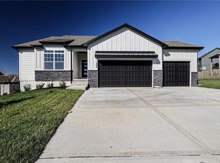 1205 Morgan Dr, Pleasant Hill, MO 64080