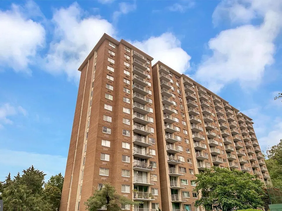 2059 Huntington Ave #1601