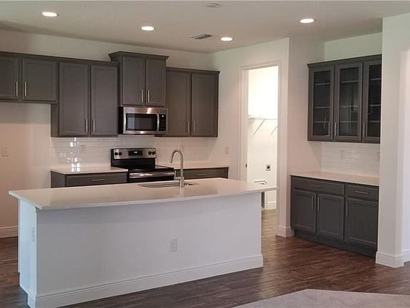 4th image of 1617 Anastacia Ln