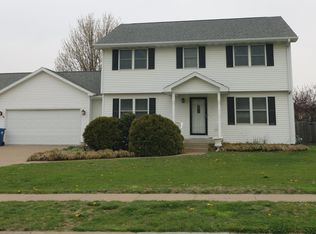 1926 Highland Ct, Clinton, IA 52732