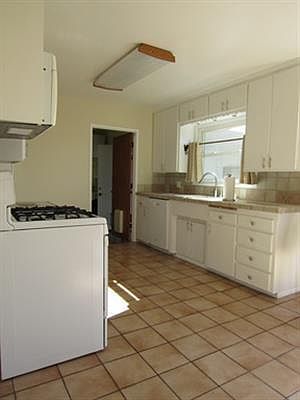 5th image of 5801 Roanoke St