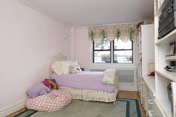 Sold by Stribling | media 15