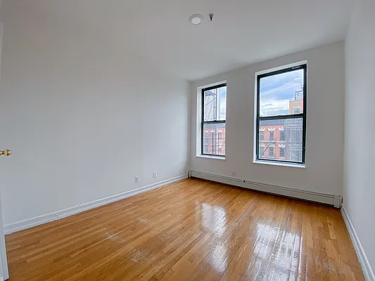 Rented by MAPT Residential LLC | media 3