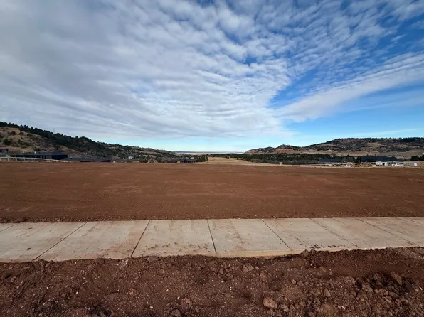 2774 SW Eetclover Cir, Spearfish, SD 57783