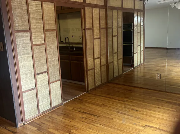 5987 Baja Dr, San Diego, CA 92115