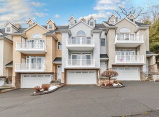 665 River Rd UNIT 2, Shelton, CT 06484