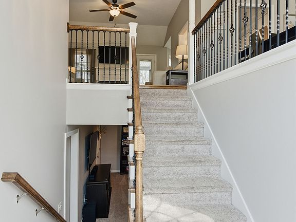 5th image of 2034 Christy Ln